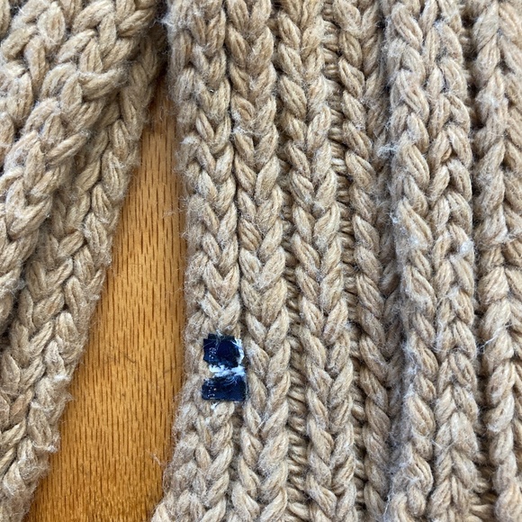 3/$10 Gap Tan Knit Scarf - Picture 3 of 5